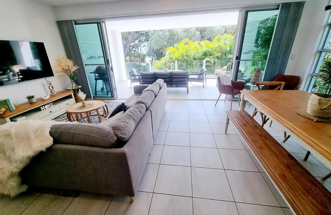 Rosalynda- Luxury Beachfront 3 Bedroom Townhouse-1