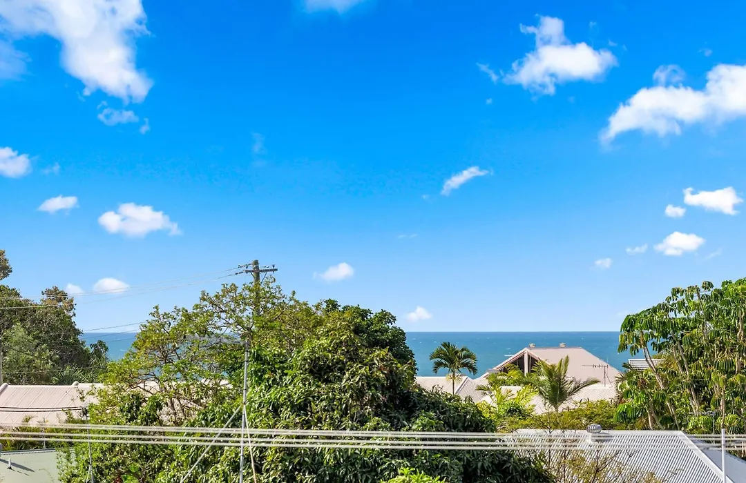 'Bay View' With Pool And Rooftop Entertaining Area-1