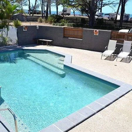 Beach Villa On The Esplanade-2