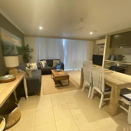 Hervey Bay 50 Meters From The Beach, 2Br 2Ba Apartment In Resort On The Esplanade With 2 Pools, Spa, Gym, And Parking-2