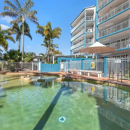 White Crest Apartments-3