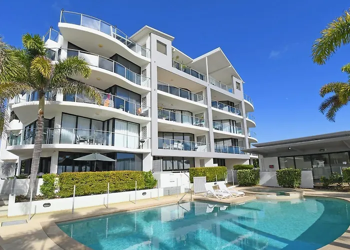 Luxurious Beachfront Apartment Hervey Bay